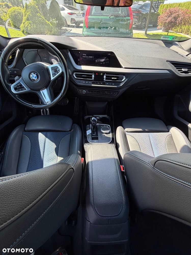 BMW Seria 2 218d Sport Line sport - 2