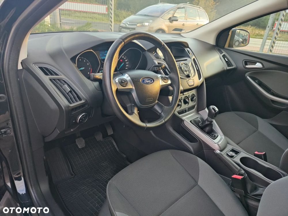 Ford Focus 1.6 Ambiente Start - 15