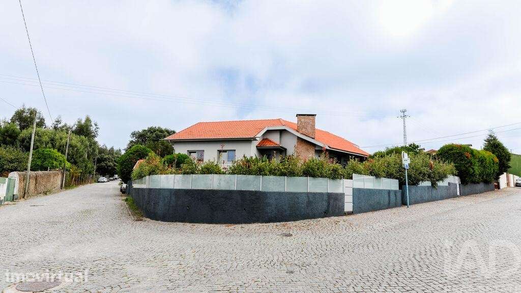 Moradia térrea T3 em Serzedo e Perosinho de 138 m2 - Grande imagem: 2/29