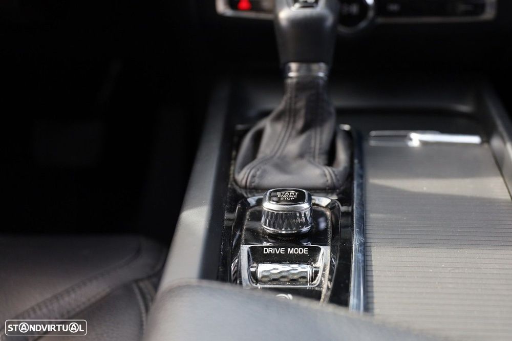 Volvo V60 Cross Country 2.0 D4 Geartronic - 12