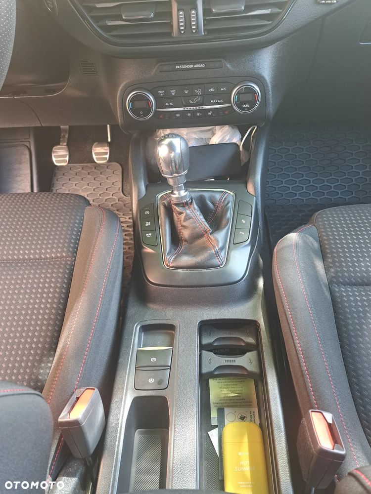 Ford Focus 1.0 EcoBoost ST-Line ASS - 19