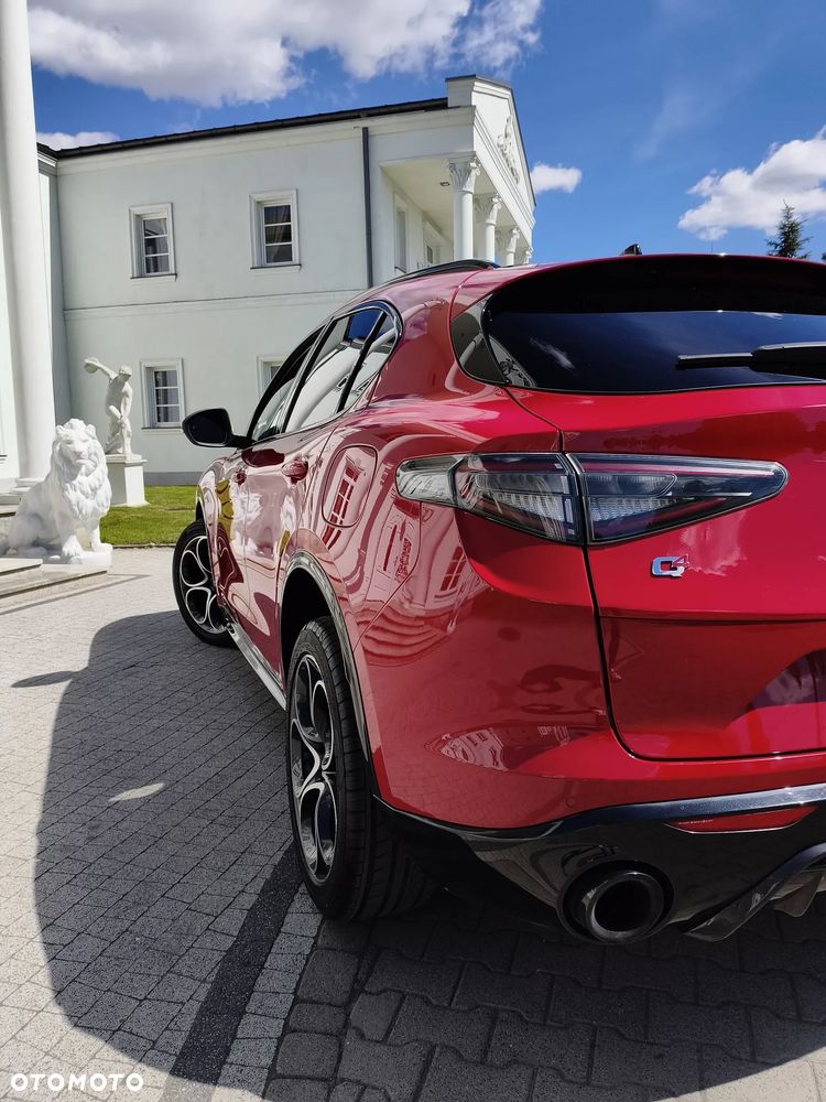 Alfa Romeo Stelvio 2.0 Turbo 16V AT8-Q4 Veloce Ti - 18