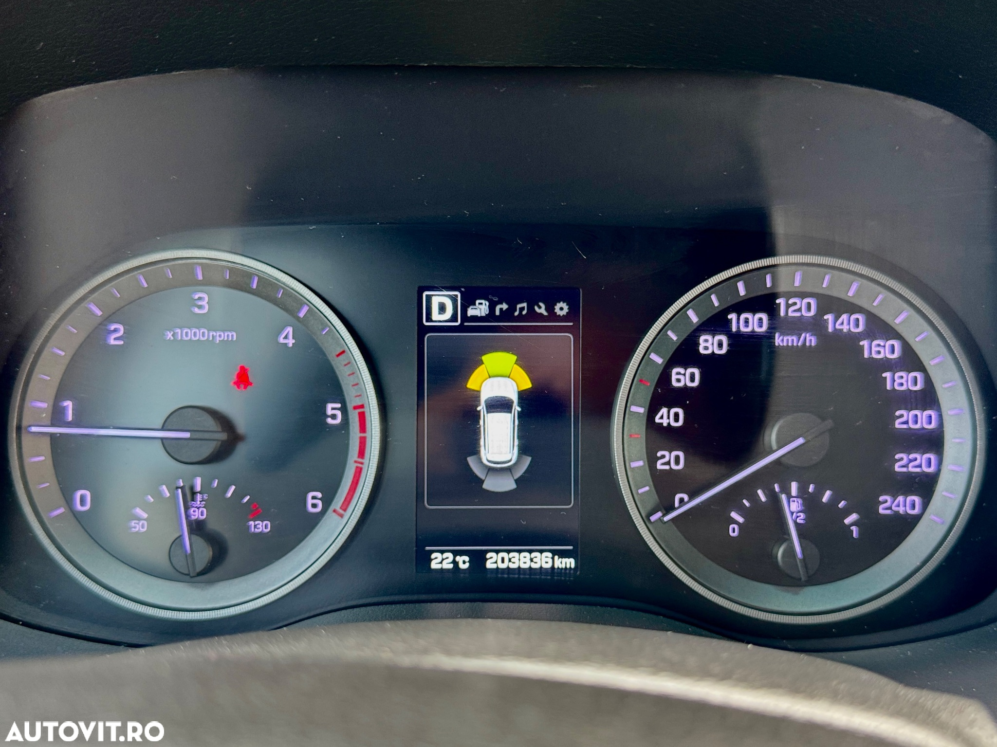 Hyundai Tucson 2.0 CRDI 4WD 6AT Premium+ - 35
