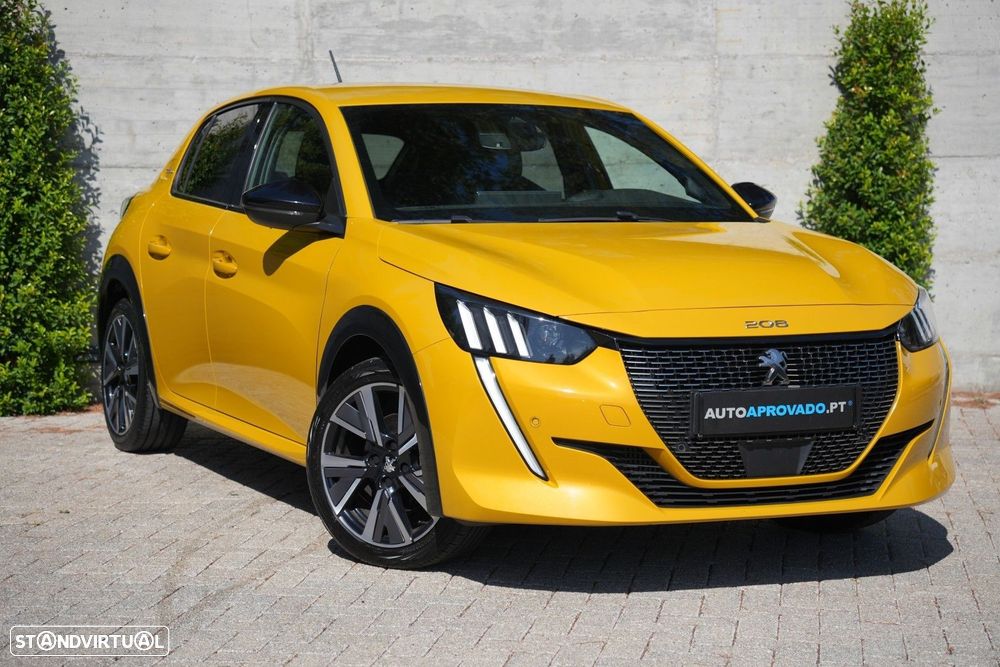 Peugeot 208 1.2 PureTech GT Line - 4