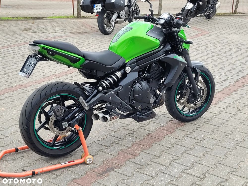 Kawasaki ER - 12