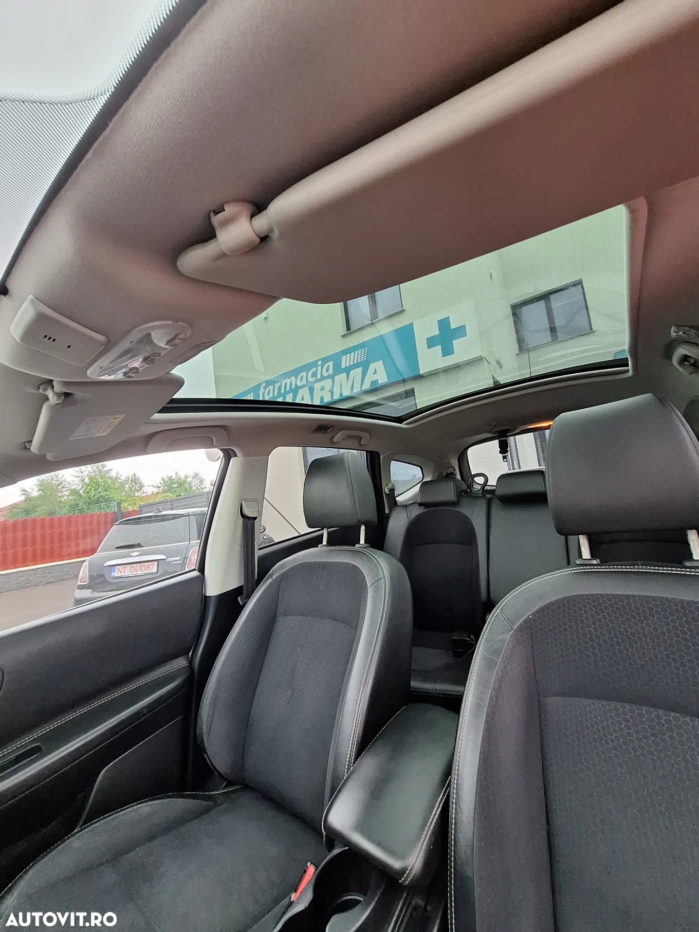 Nissan Qashqai+2 - 11