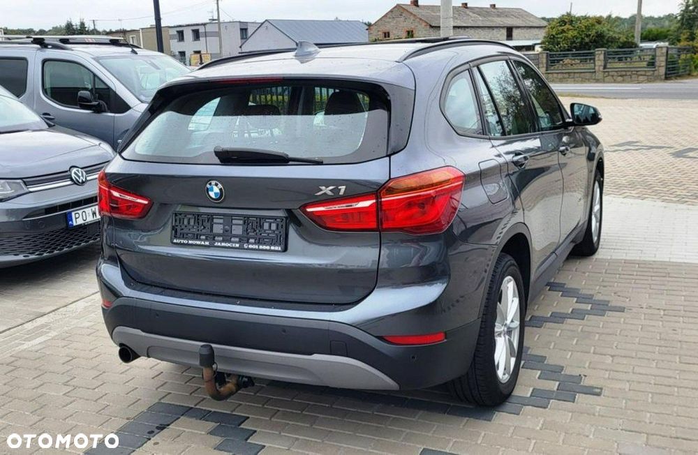 BMW X1 sDrive18i - 4