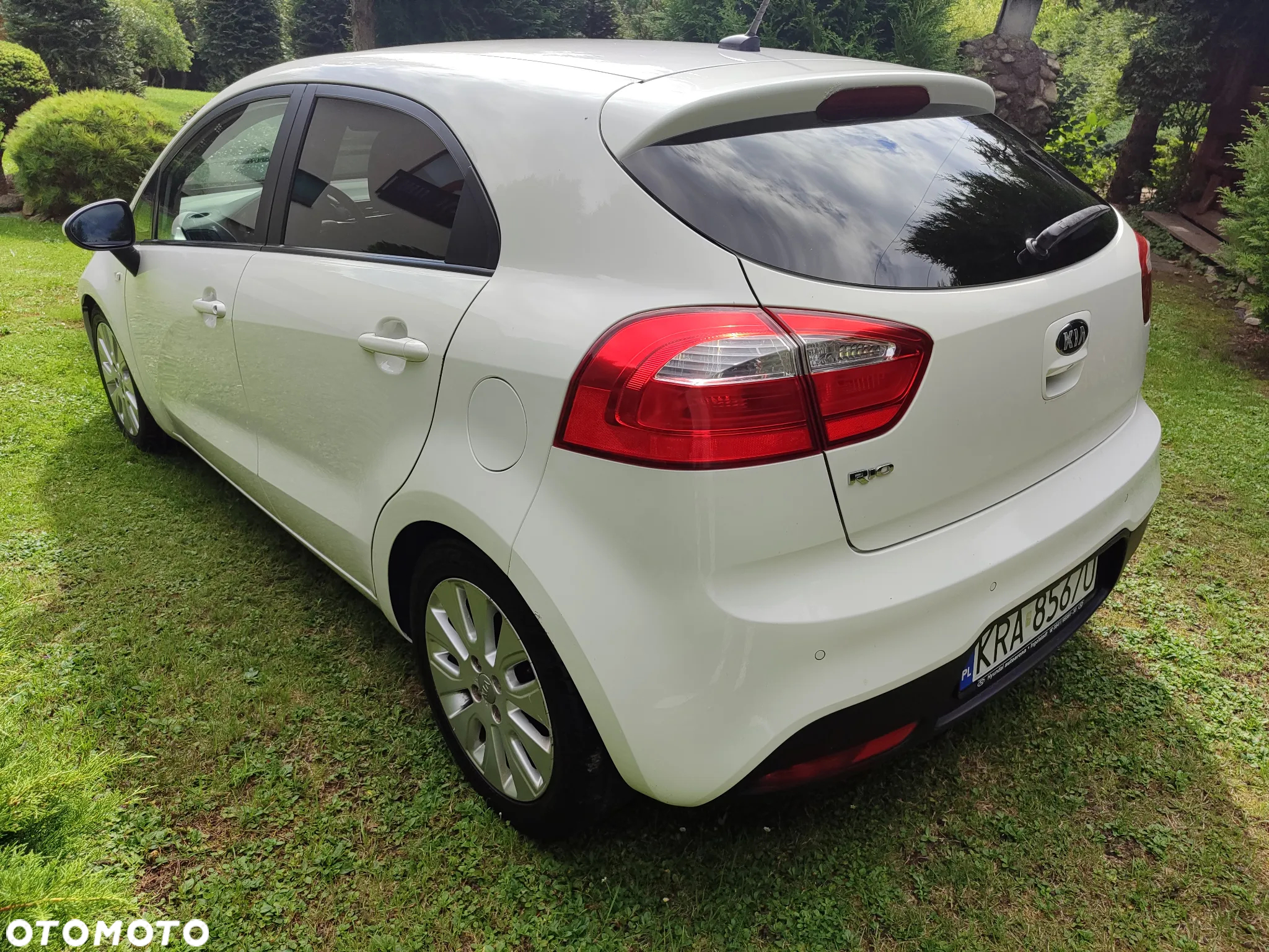 Kia Rio - 4