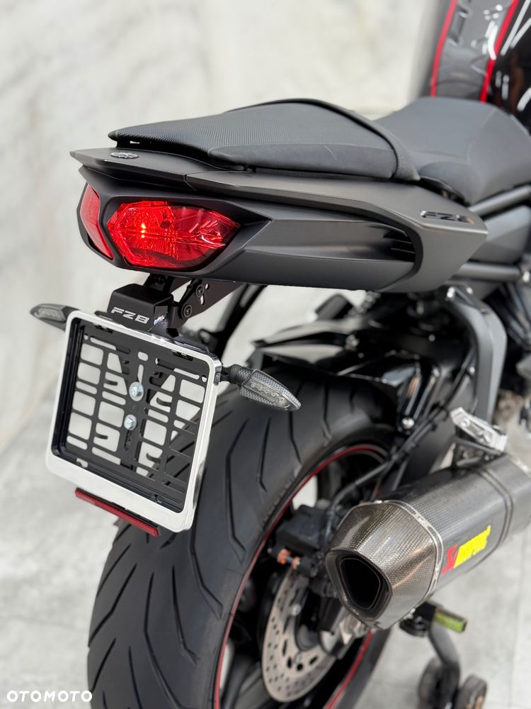 Yamaha FZ8 - 22