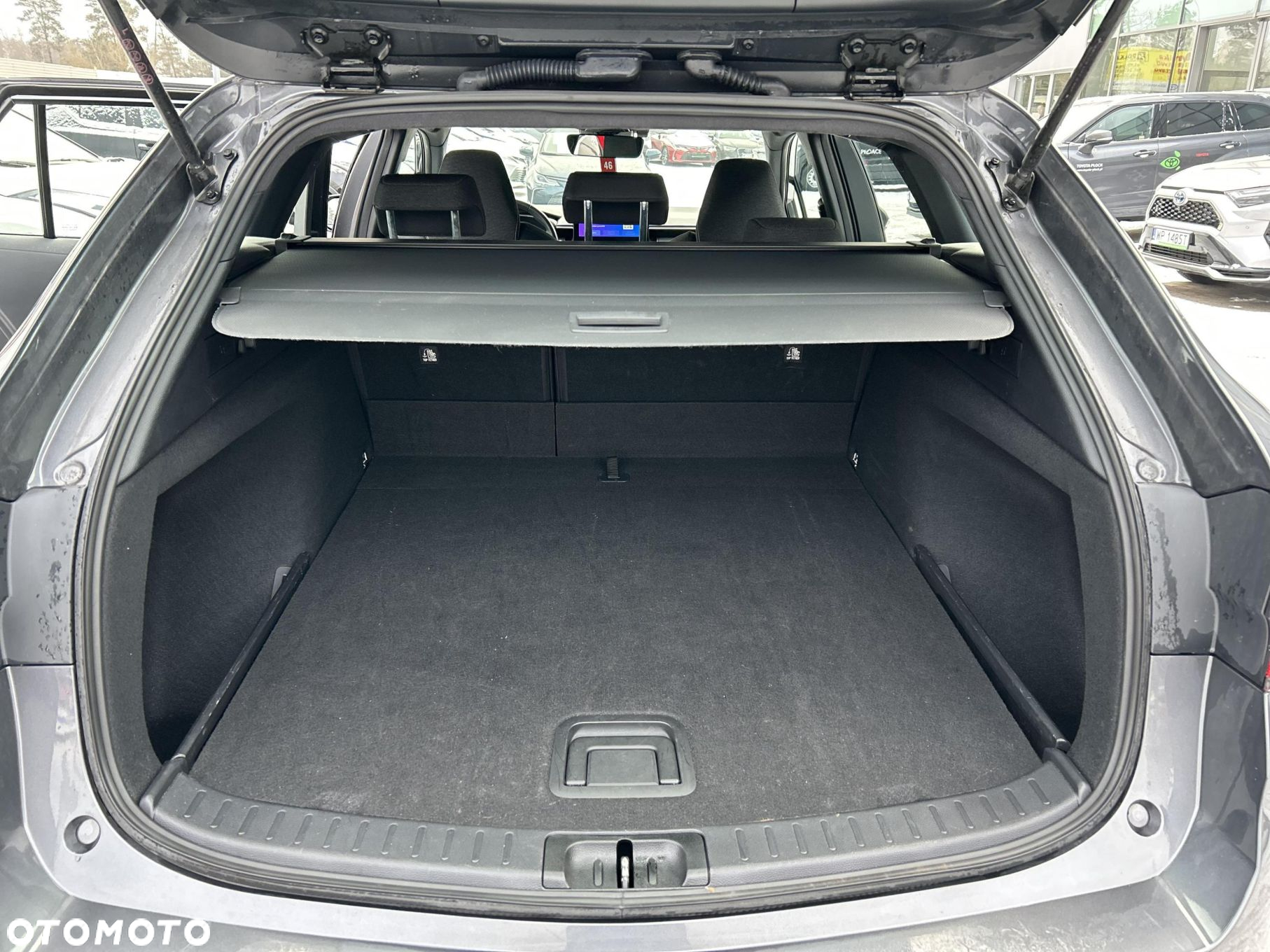 Toyota Corolla - 13