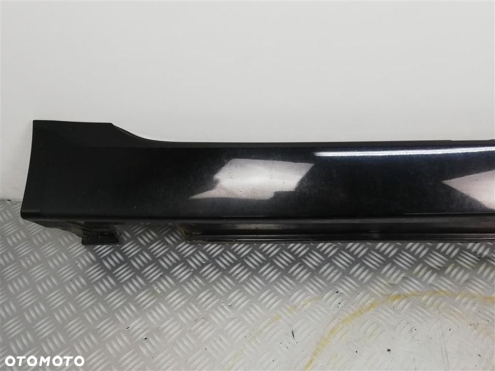 Listwa progowa ZEWNĘTRZNA prawa BMW Seria 5 E61 KOMBI 2003-2010 - 2