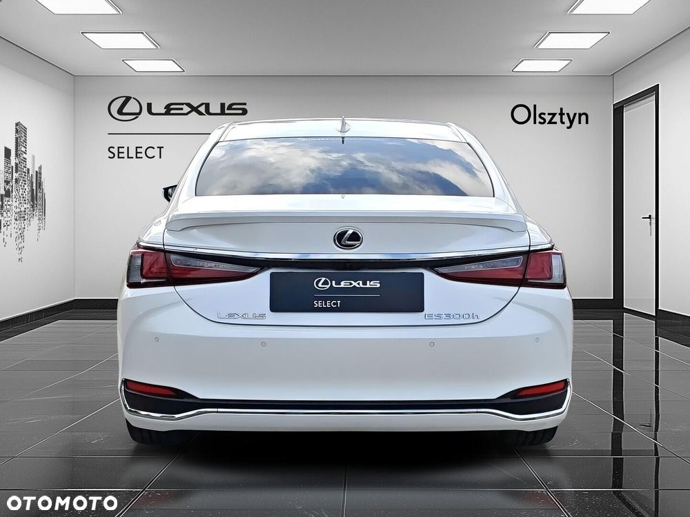 Lexus ES 300h Business Edition - 4