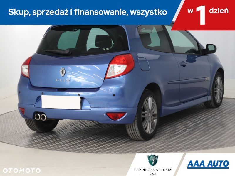 Renault Clio - 7