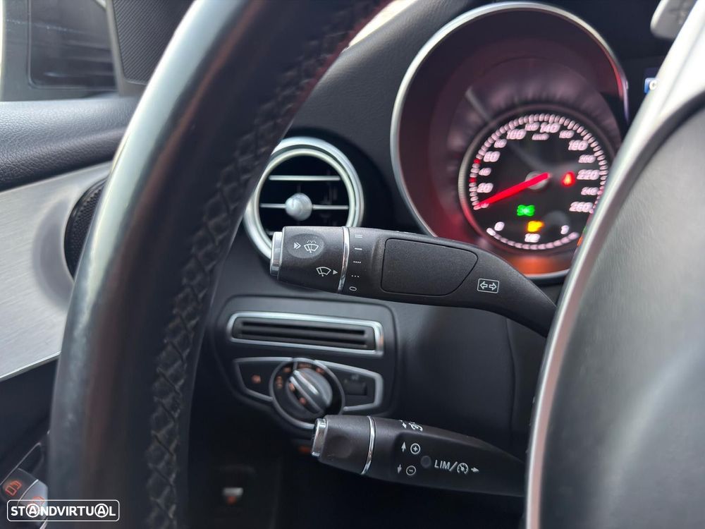 Mercedes-Benz GLC 250 d AMG Line 4-Matic - 29