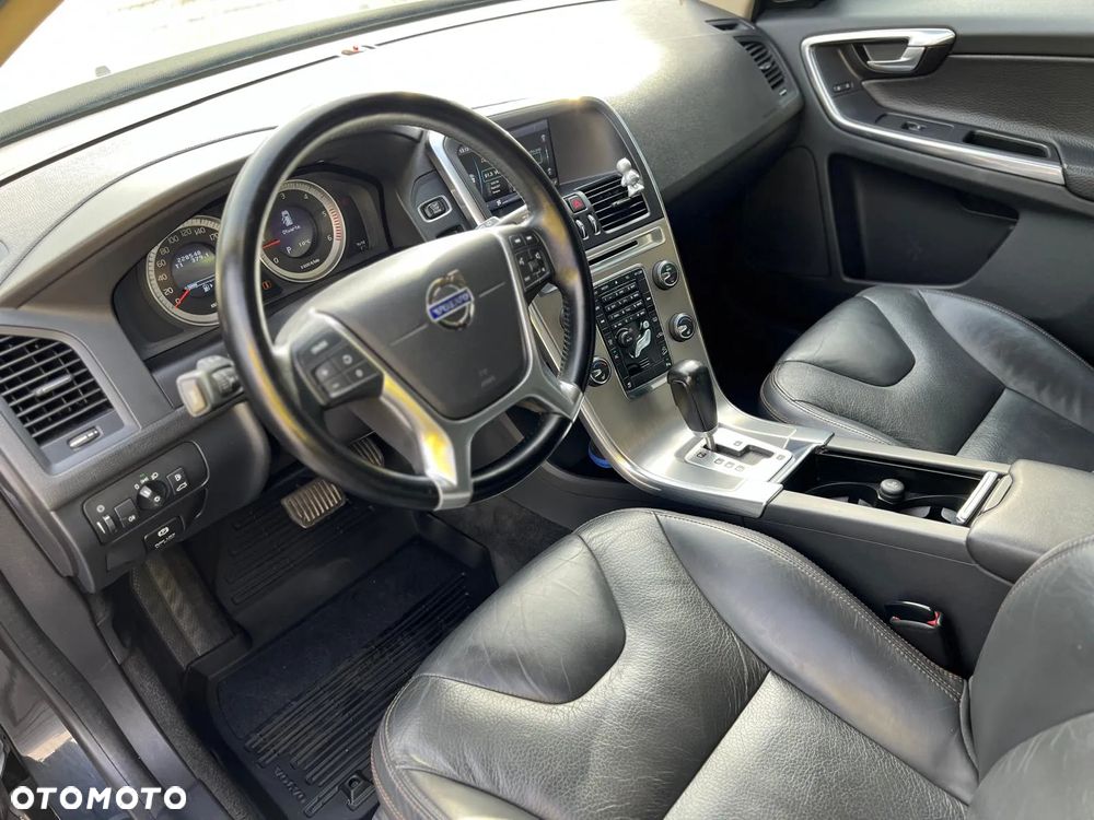 Volvo XC 60 D5 AWD Summum - 7