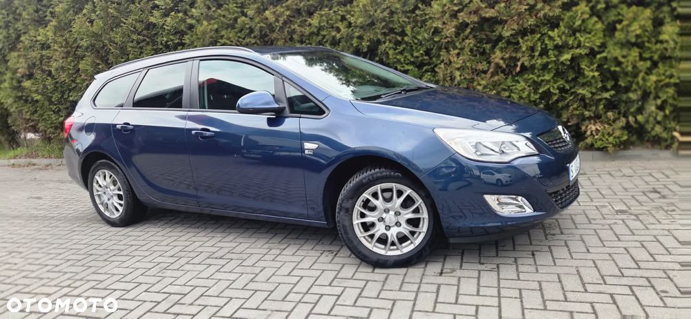 Opel Astra 1.6 Turbo 150 Jahre - 19