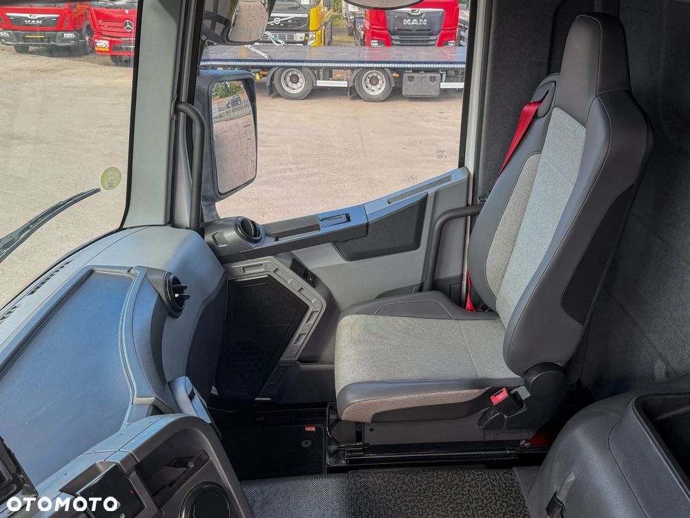 Renault T 380 * LAWETA 8,00 m * HIAB XS 111 B-2 HIDUO + PILOT * STAN BDB - 13