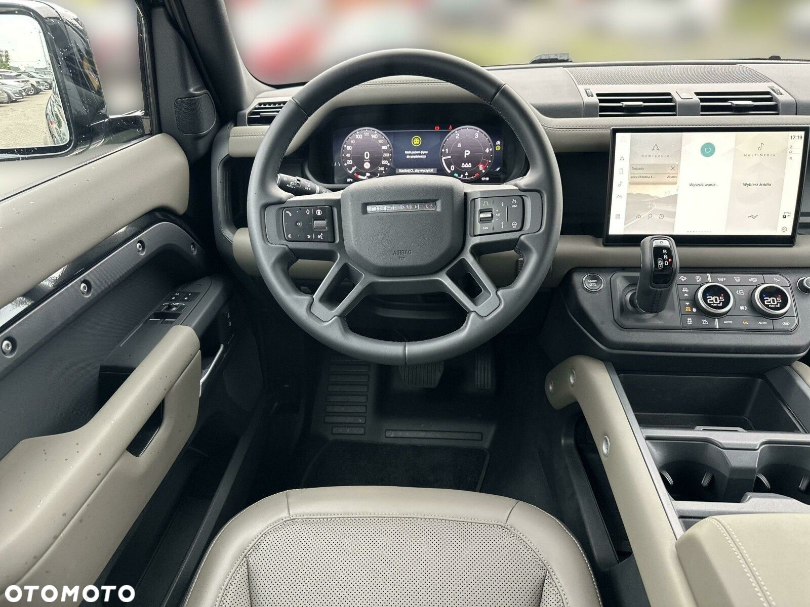 Land Rover Defender - 14