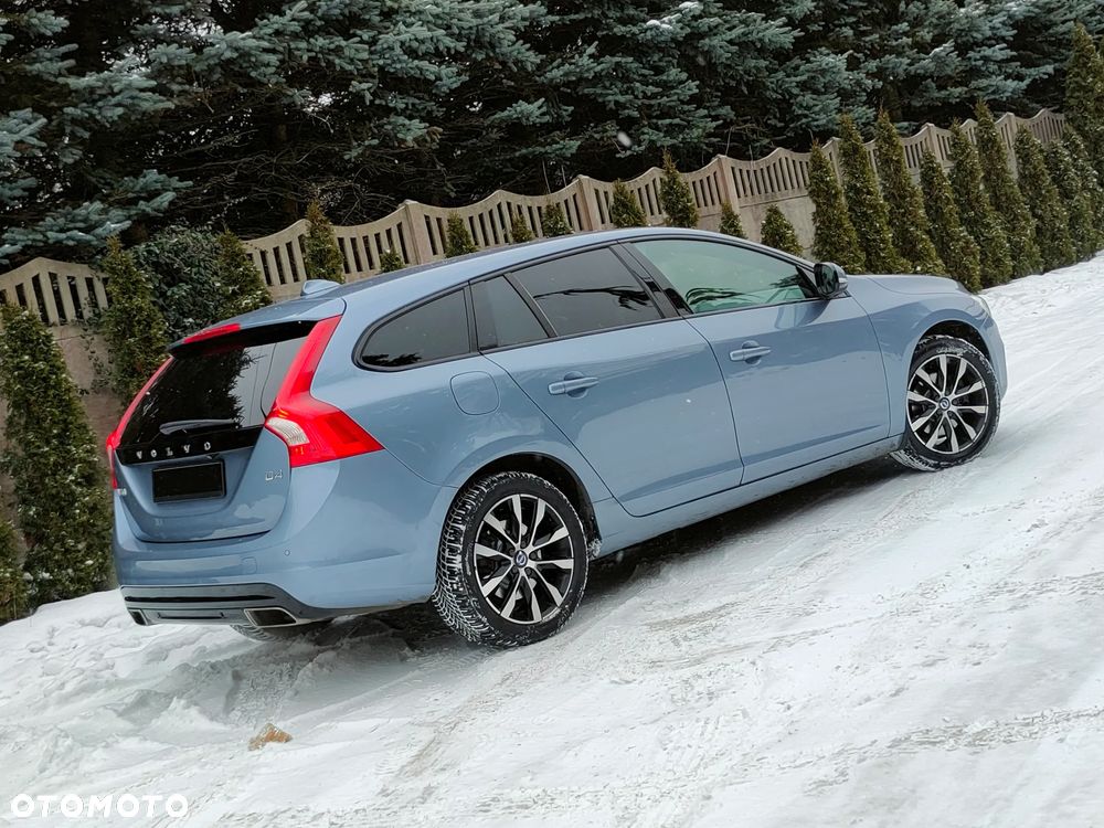 Volvo V60 D4 Geartronic Summum - 9