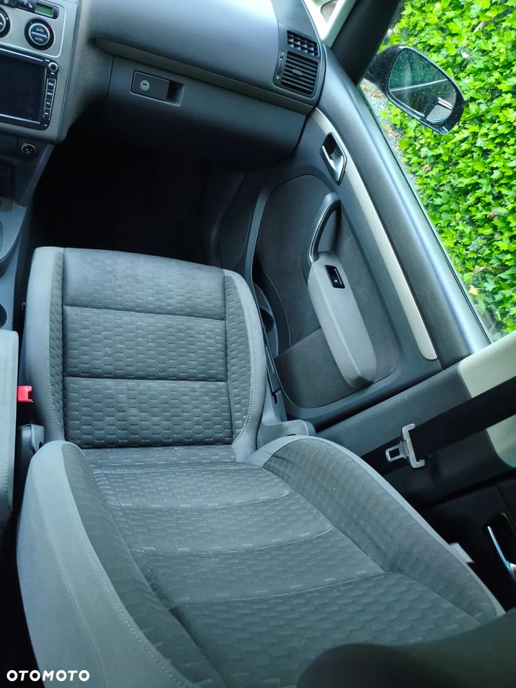 Volkswagen Touran 1.6 Trendline - 14