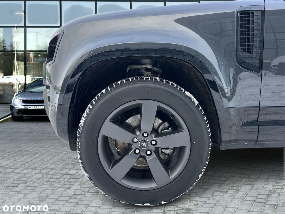 Land Rover Defender - 9