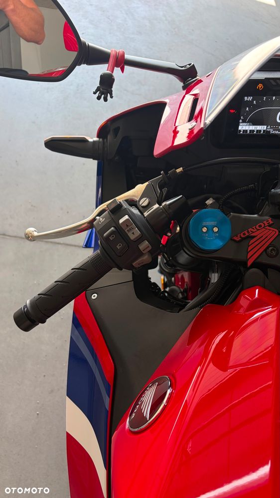 Honda CBR - 16