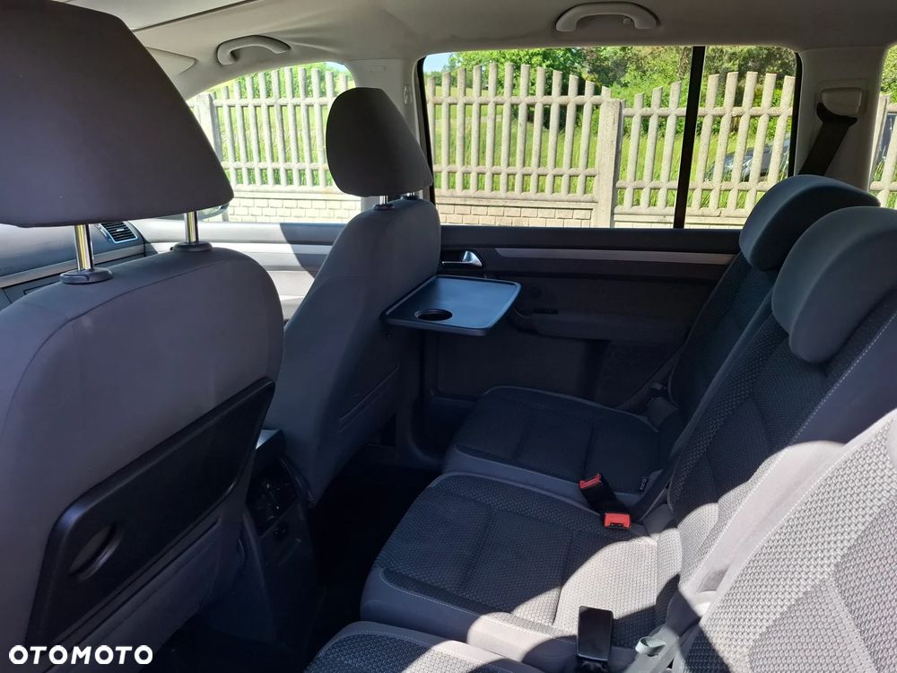 Volkswagen Touran 1.6 TDI DPF BlueMot Trendline - 21