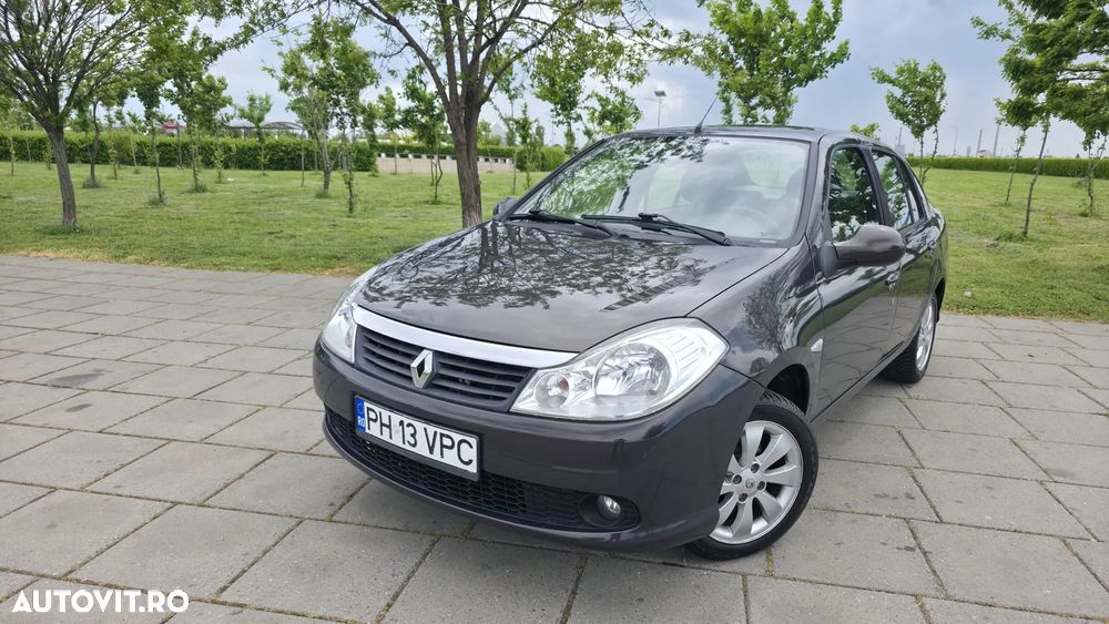 Renault Clio - 1
