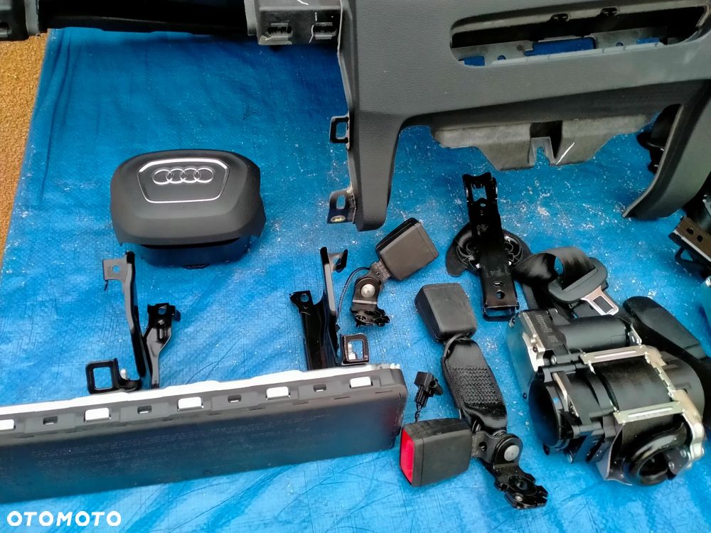 AUDI A4 B9 LIFT / KONSOLA / DESKA  / AIRBAG / PASY / PODUSZKA / KOLANOWA / ORYGINAŁ / Demontaż - 3