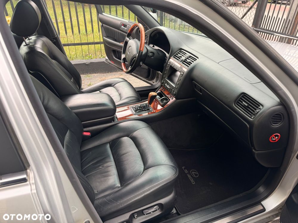 Lexus LS Standard - 10