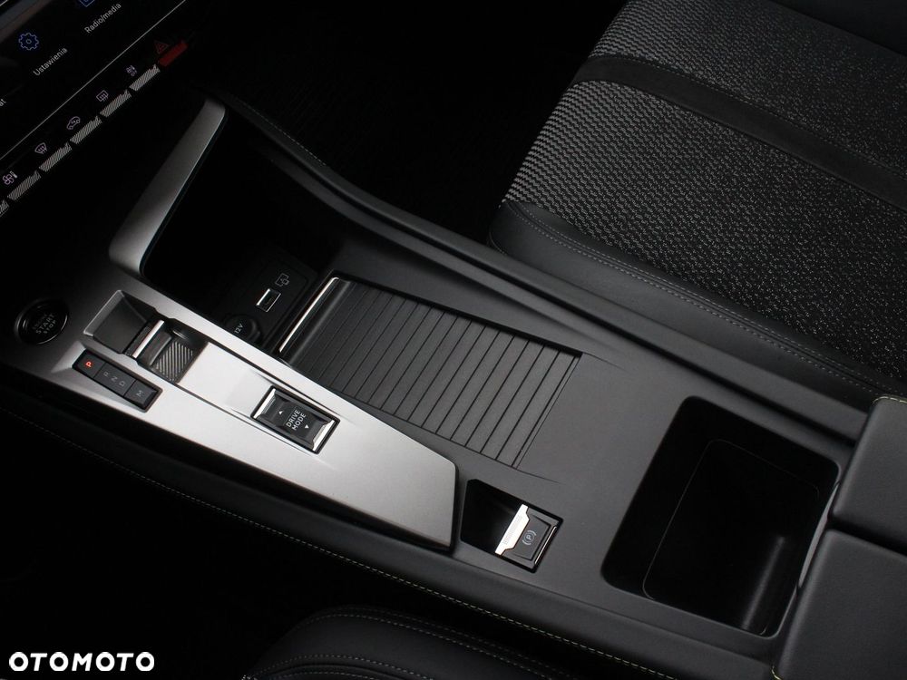 Peugeot 308 - 13