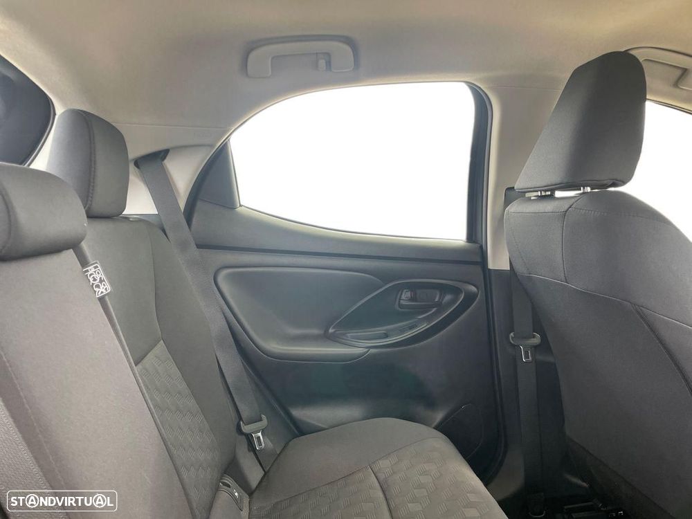 Toyota Yaris - 8
