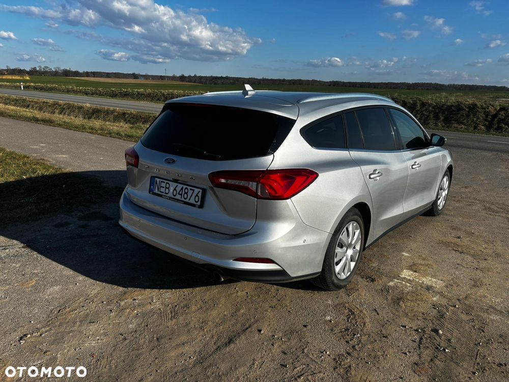 Ford Focus 2.0 EcoBlue Titanium - 6