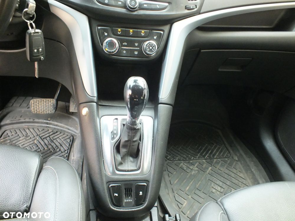 Opel Zafira - 15