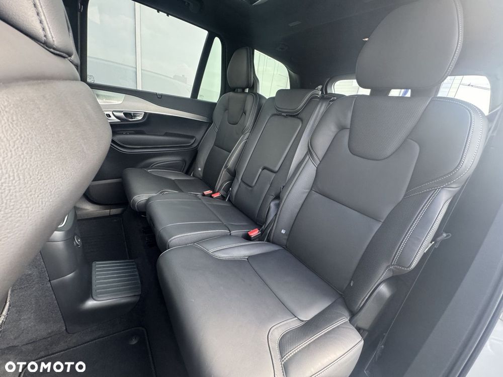 Volvo XC 90 - 26