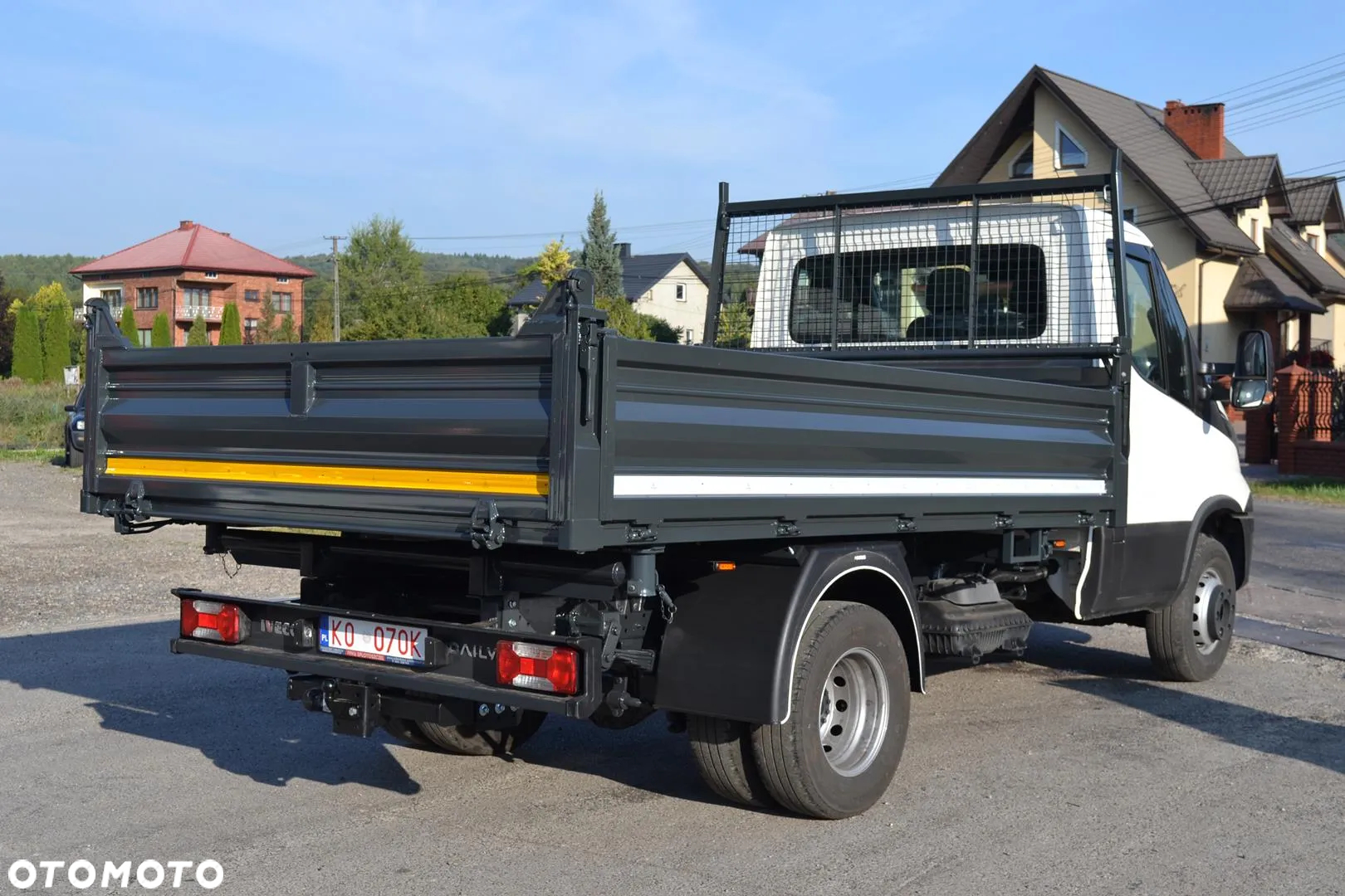 Iveco DAILY 72-180 70-210 72C Nowy 3-stronny WYWROT Kiper WYWROTKA BLOKADA MOSTU 65C 50C 35C - 11