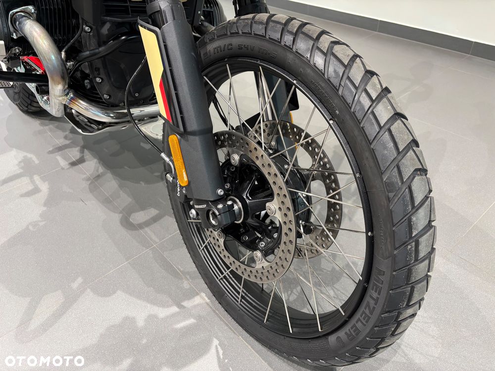 BMW R - 12