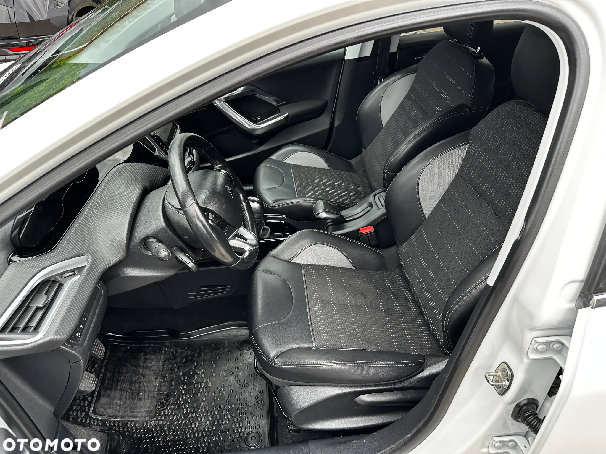Peugeot 2008 - 20