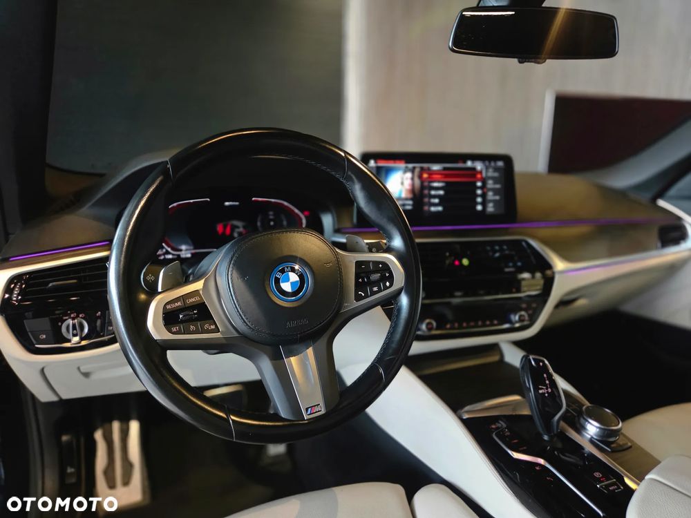 BMW Seria 5 530e M Sport sport - 14