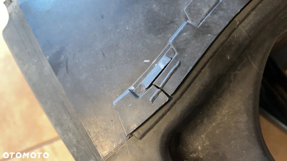 KANAŁ CHŁODNICY LEWY MINI F60 9464174 LEKKO USZKODZONY - 3