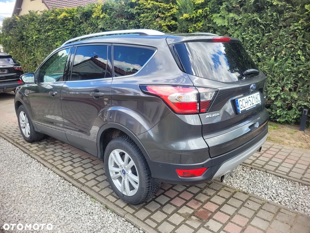 Ford Kuga - 4