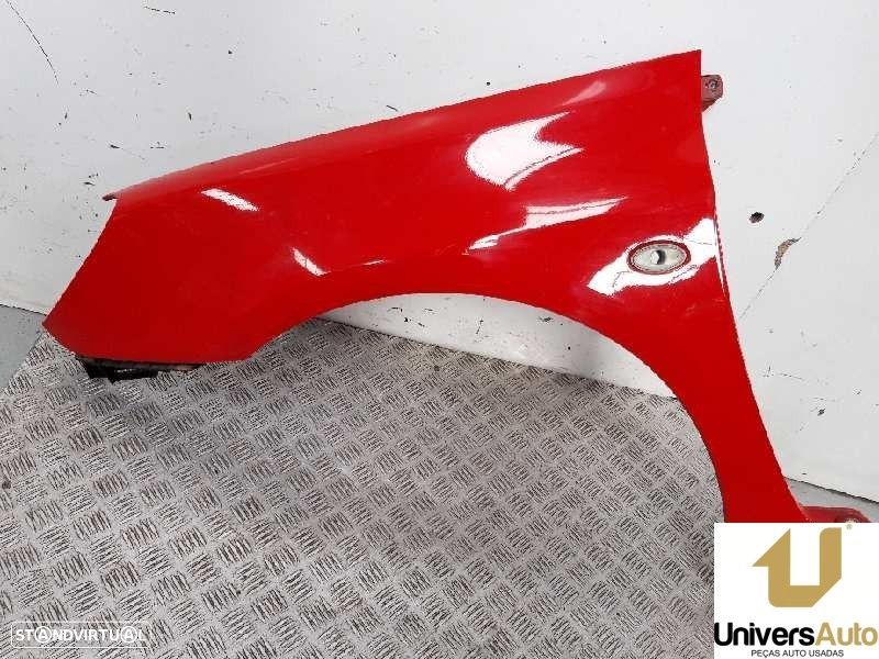GUARDA-LAMAS FRONTAL ESQUERDO PEUGEOT 307 CC 2005 - - 1