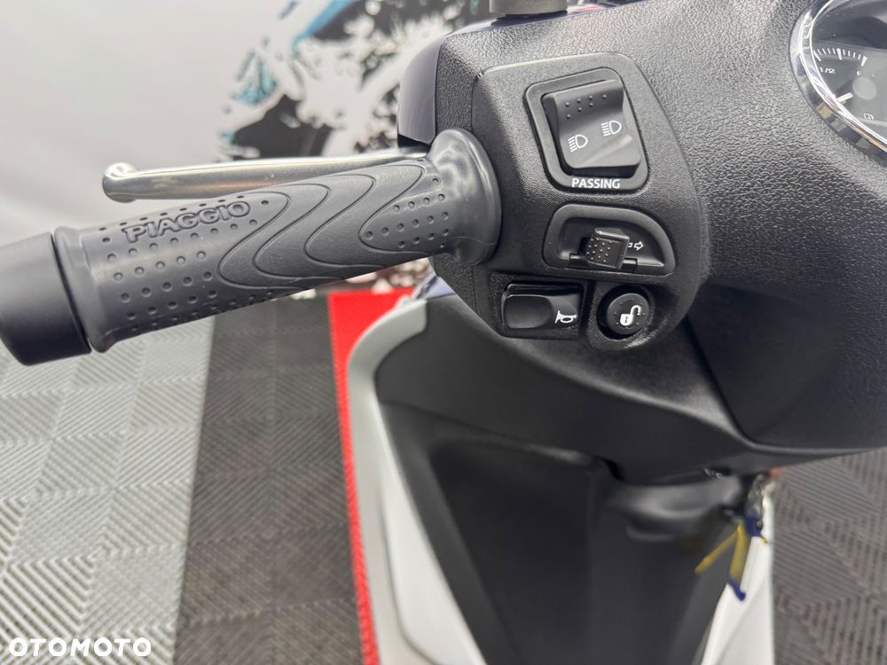 Piaggio Medley - 22