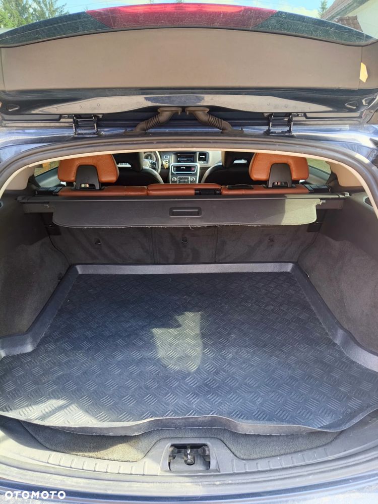 Volvo V60 D3 Momentum - 17