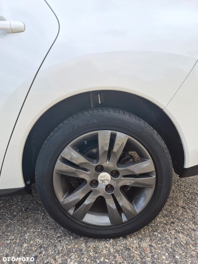 Peugeot 3008 - 11