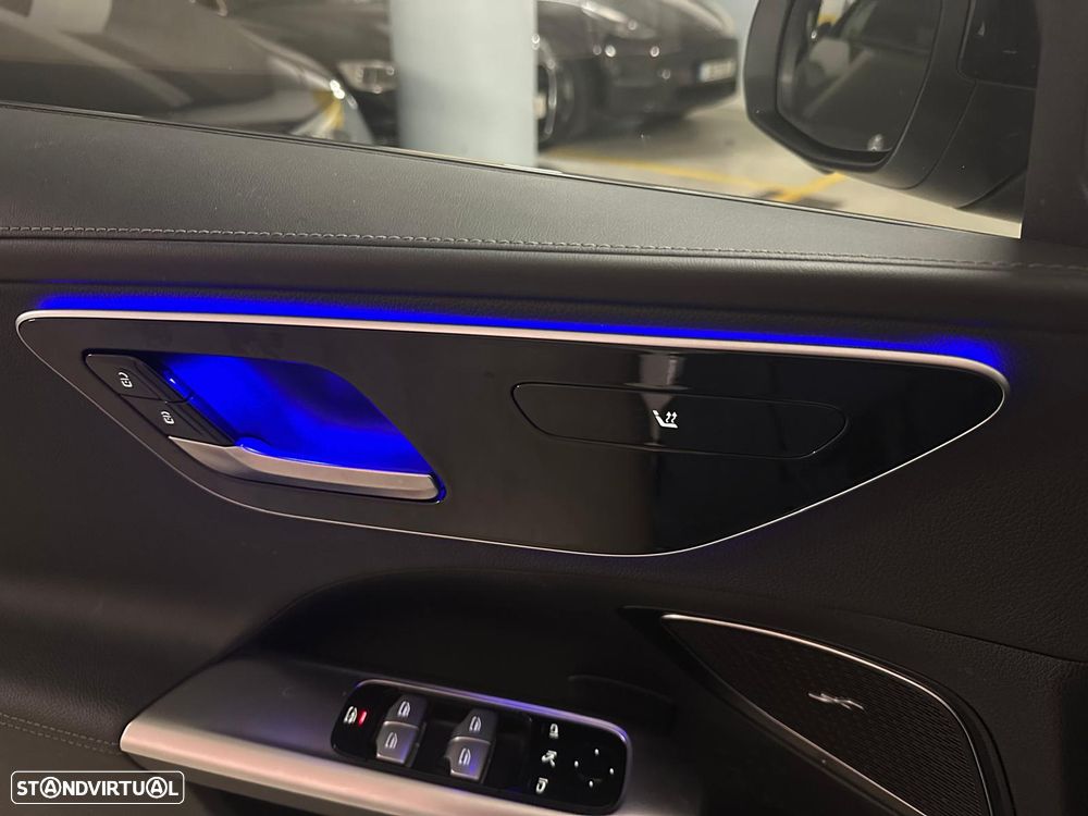 Mercedes-Benz C 300 de AMG Line - 18