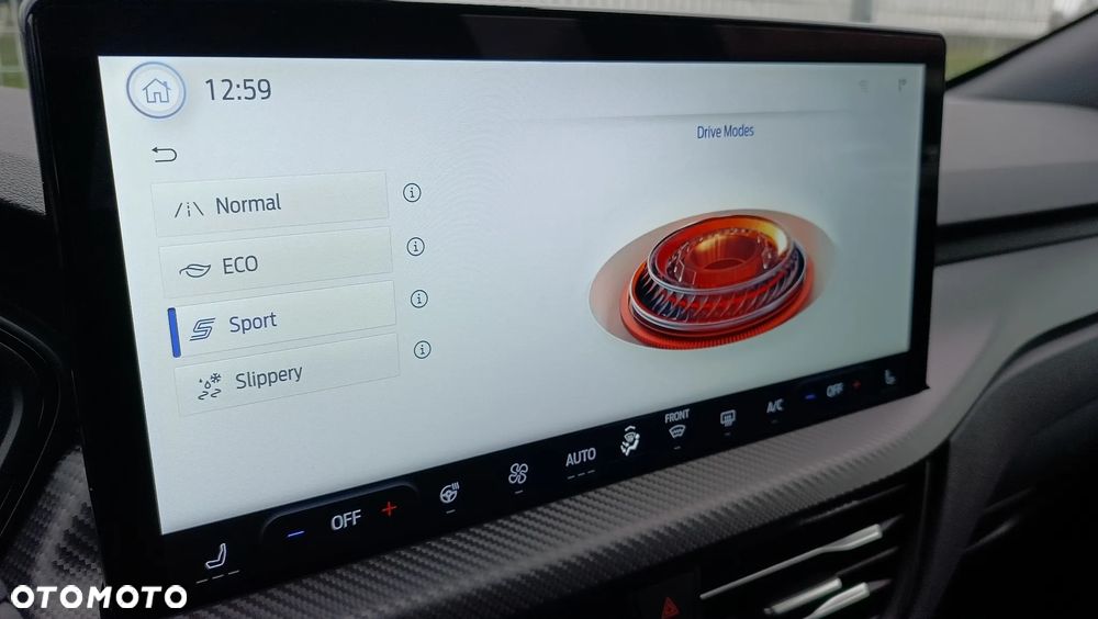 Ford Kuga 2.5 FHEV AWD ST-Line X - 40