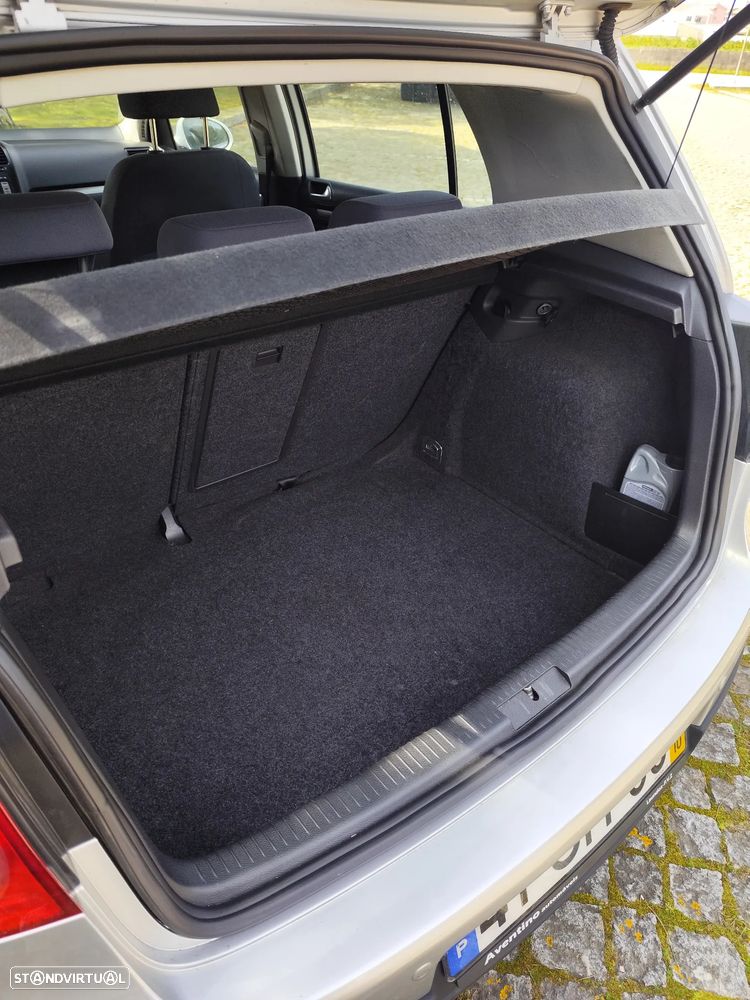 VW Golf 1.9 TDi Confortline DSG - 46