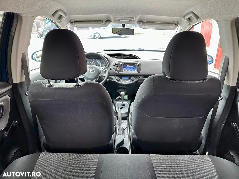 Toyota Yaris - 10