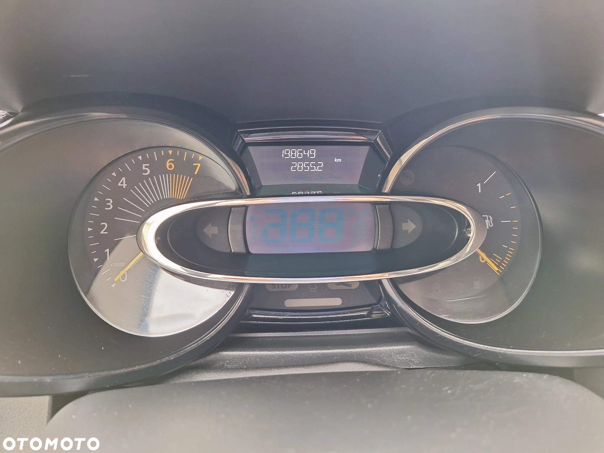 Renault Clio Grandtour 1.2 16V 75 Business - 19
